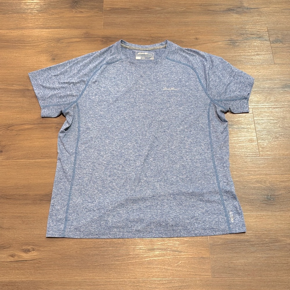 Eddie Bauer Men's Motion FreeDry Blue Short Sleeve Tee. Size L